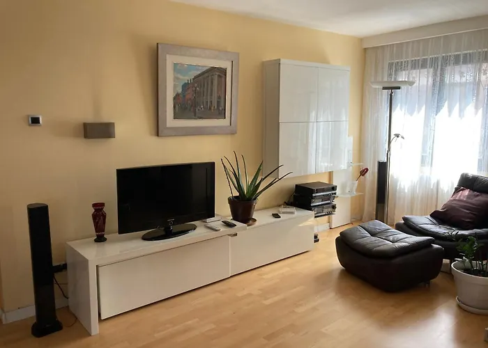 Apartment Waterfront With Free Parking *